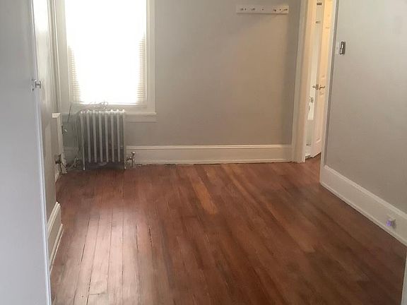 5th image of 166 W Salaignac St #2