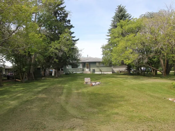 272 Paquin St, Sturgeon County, AB T8R 1P2