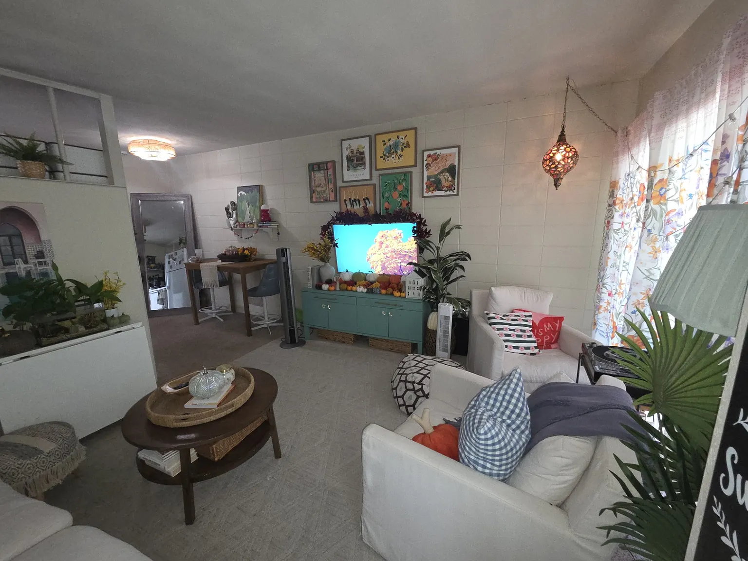 2 bed, 700 sqft, $1,800 — Photo 3