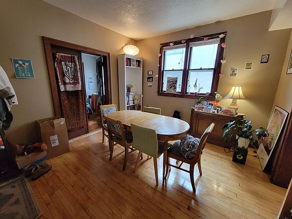 3rd image of 2412 24th Ave S APT 1