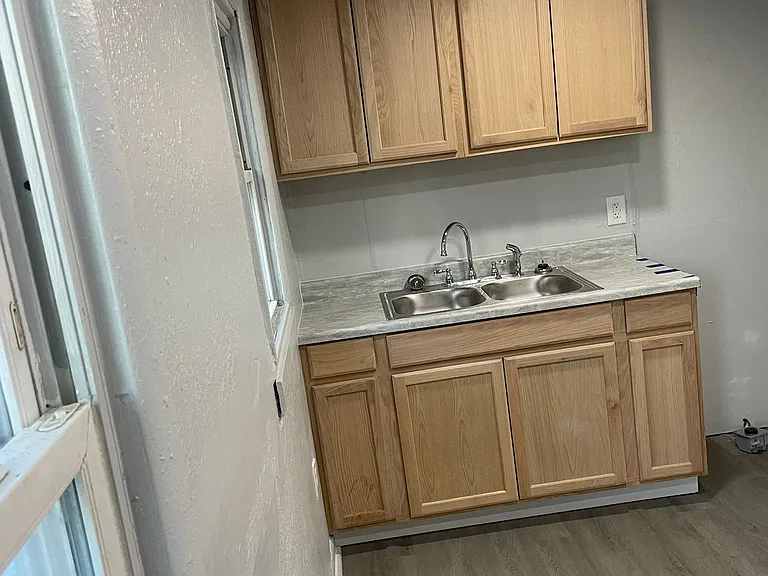 113 W Ash St #B — Photo 6
