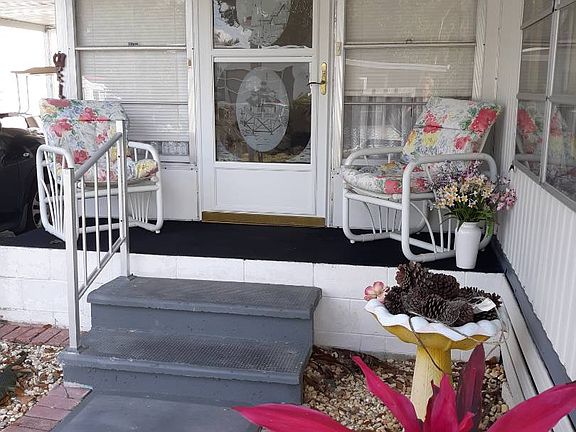 3rd image of 1208 Lee St Lot 107