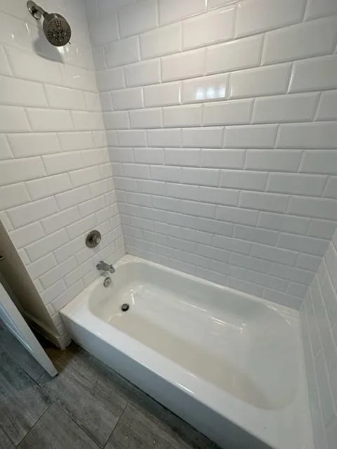 2 bed, 1000 sqft, $2,450 — Photo 4