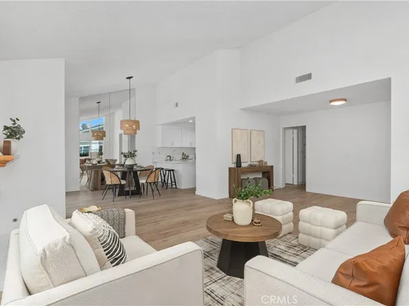 5171 Blackpool Rd, Westminster, CA 92683