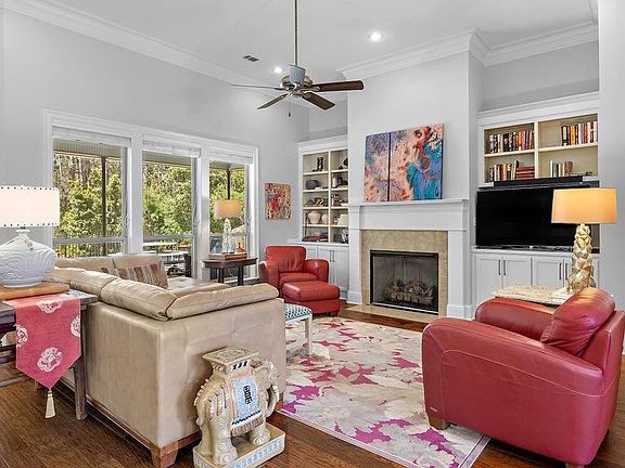 5th image of 209 Grande Maison Blvd