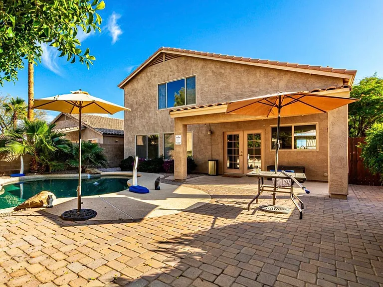 1710 W Hiddenview Dr — Photo 4