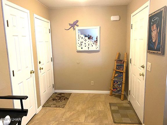 2nd image of 955 Quail Ridge Dr