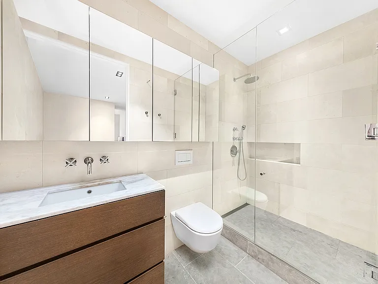 27 E 22nd St #6 — Photo 8