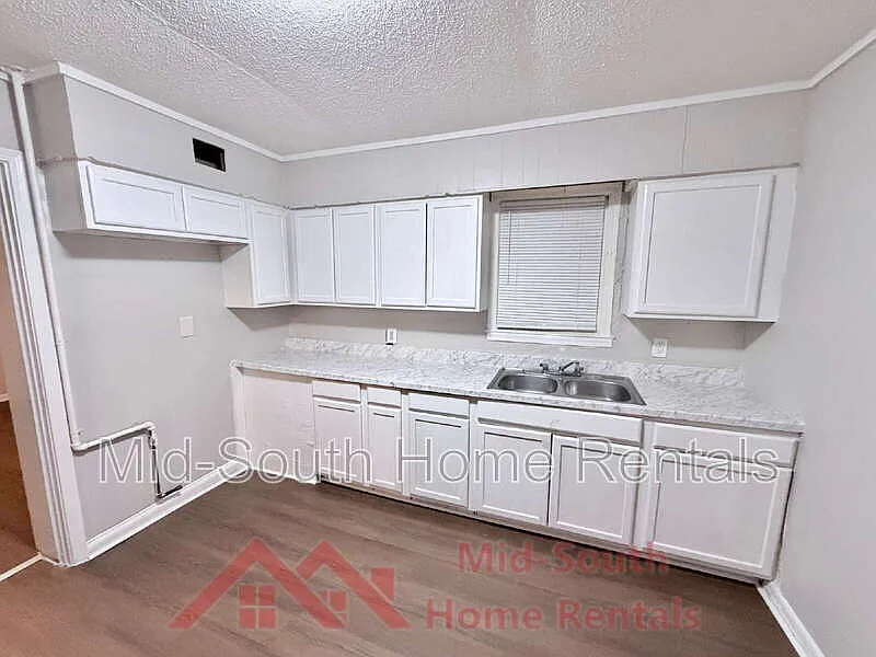 5 bed, 2.0 bath, 1740 sqft, $1,495 — Photo 4