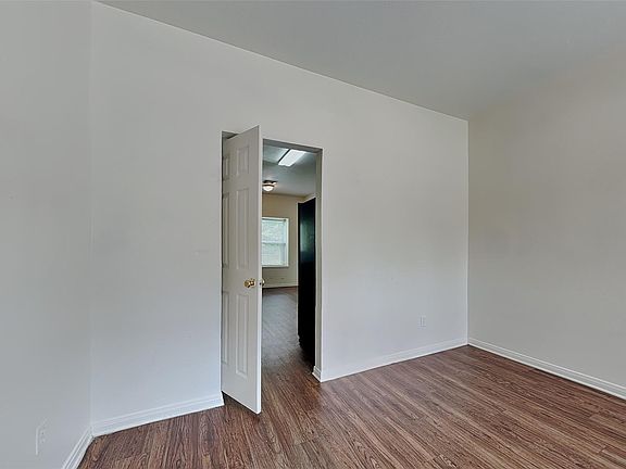 4th image of 5211 Sherilynn Dr