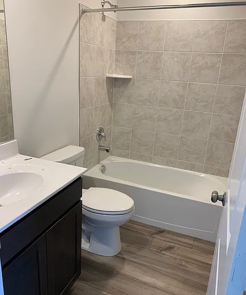 425 Seeback Dr — Photo 6