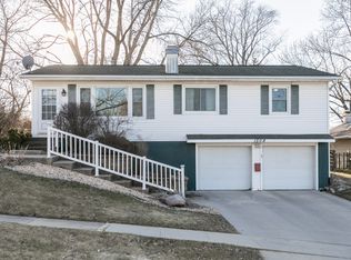 1508 Blanche Dr NW, Cedar Rapids, IA 52405