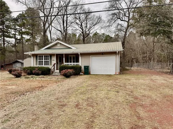170 Lacy Hepler Rd, Thomasville, NC 27360