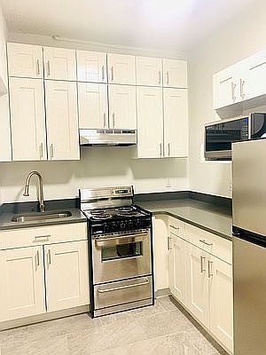 1st image of 404 W 46th St APT 5C