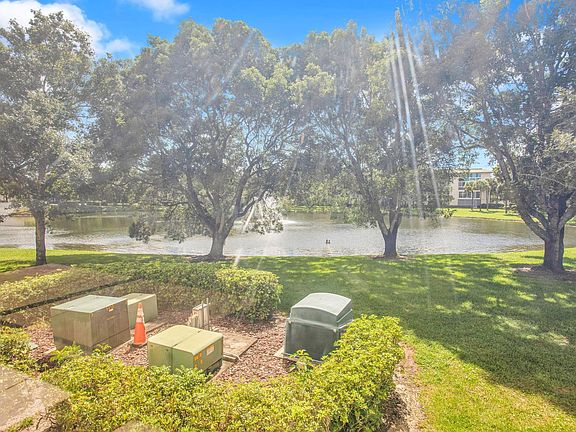 2nd image of 2202 Lucaya Bend #H2