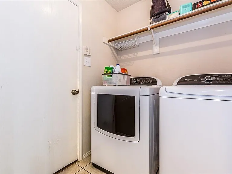 9809 Coolidge Dr — Photo 15