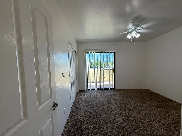 Hedrick1741 — Photo 16