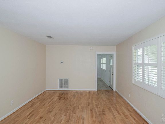 5th image of 3220 Keating Rd