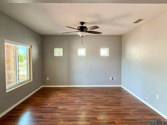 2nd image of 1705 College Park Dr
