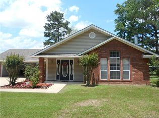 202 Robbi St, Springhill, LA 71075