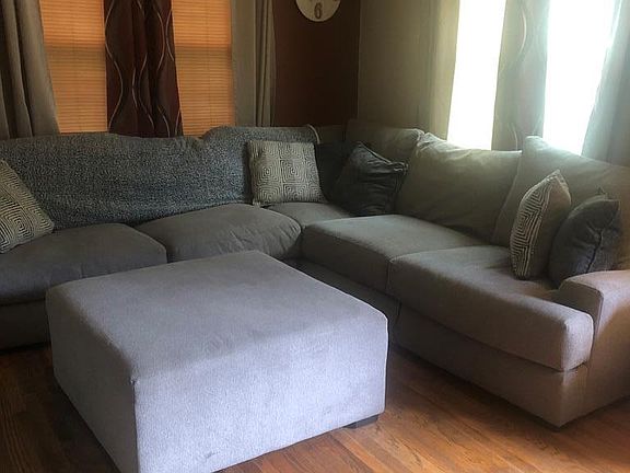 5th image of 312 Handley Pl