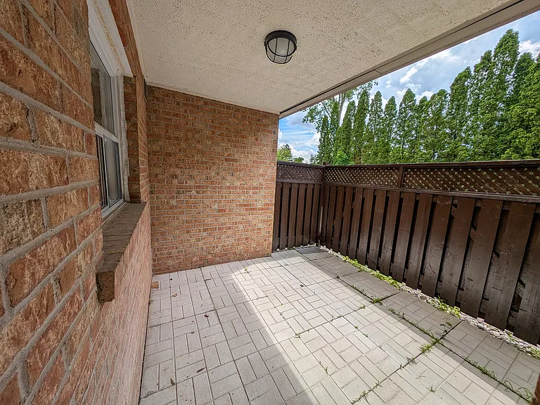 55 Wellington St W — Photo 12
