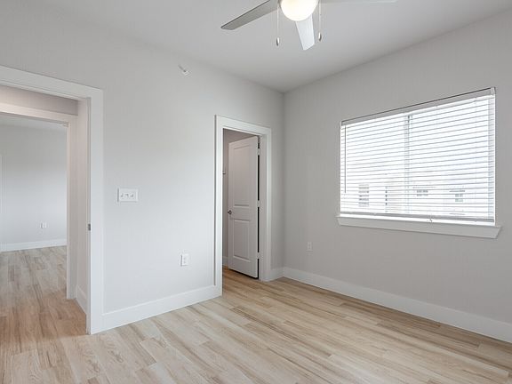 5th image of 1101 Biloxi Dr #6d4333c45