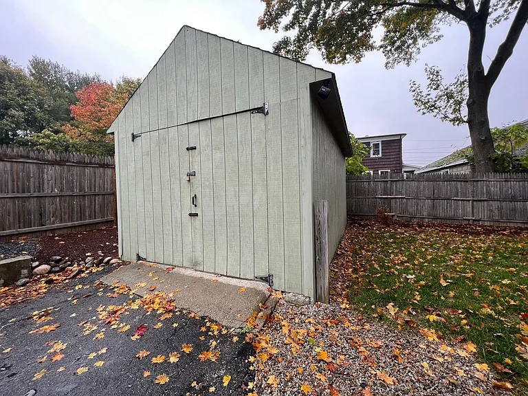 16 Bellmore St #2 — Photo 25