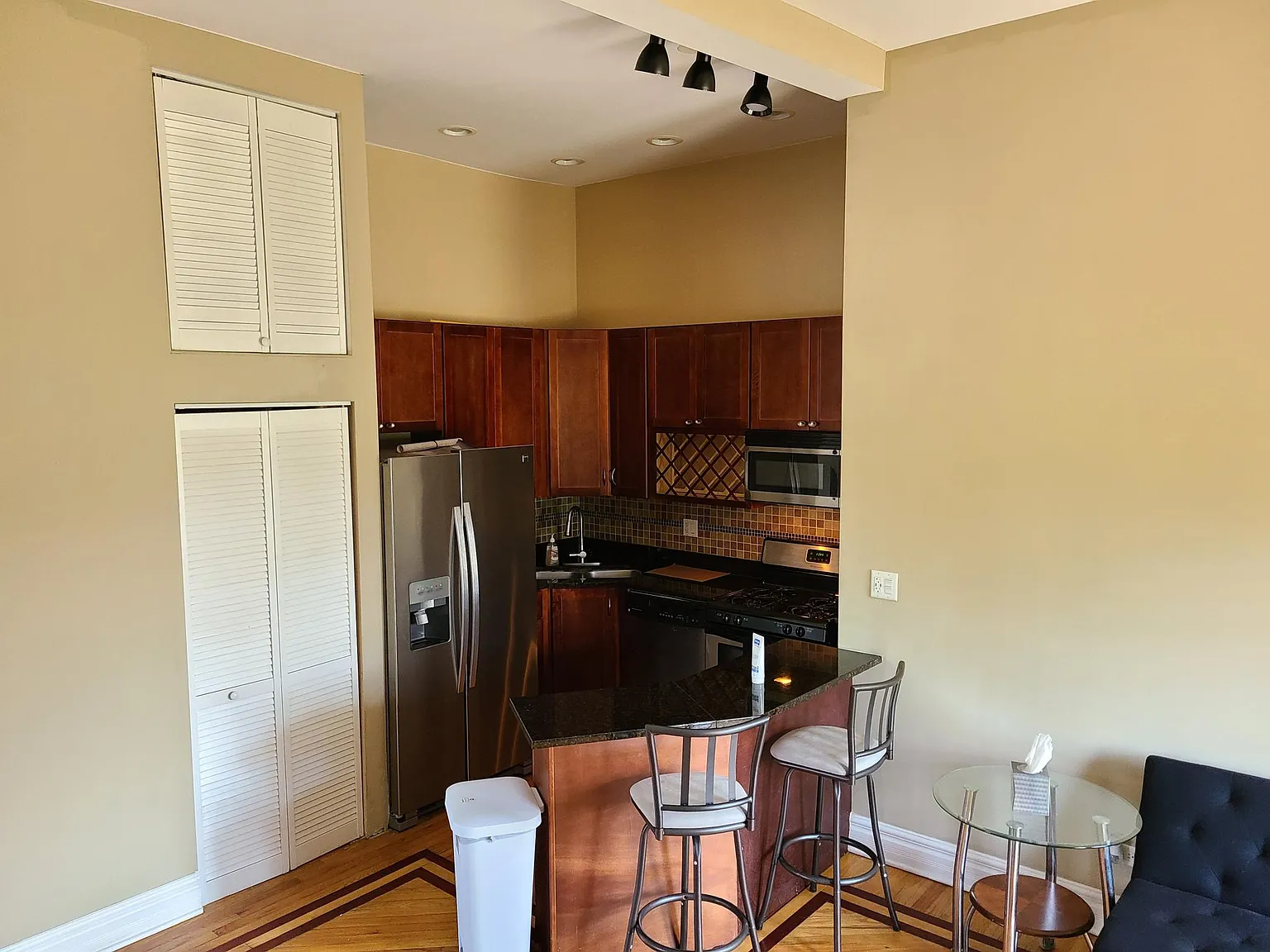 2 bed, 1500 sqft, $2,300 — Photo 4