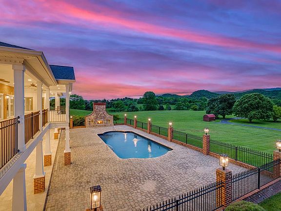 4th image of 20484 Lake Rd