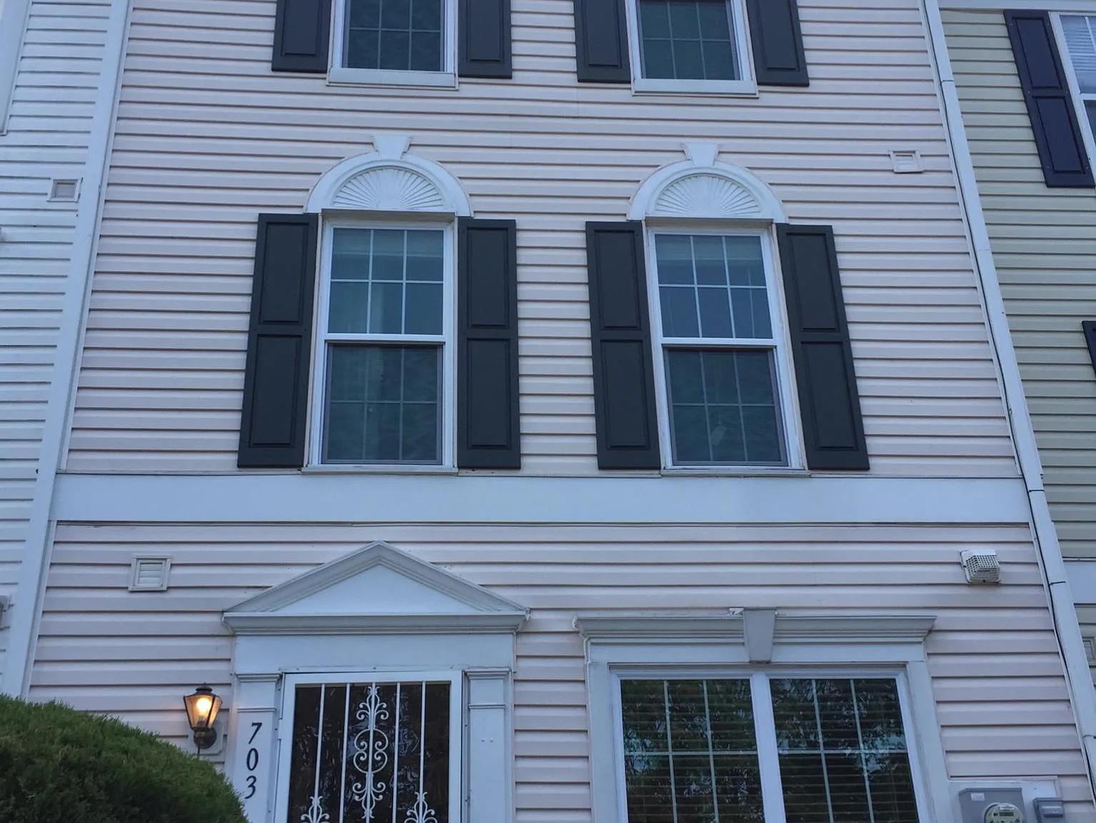 2 bed, 2.5 bath, 1458 sqft, $2,150 — Photo 2