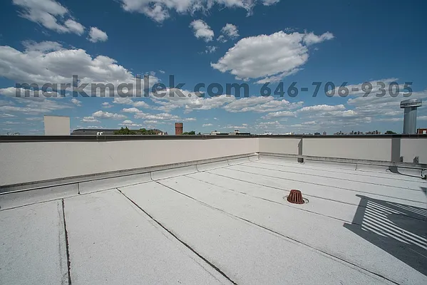 Rented by Mark T. Mallek, LREB | media 29