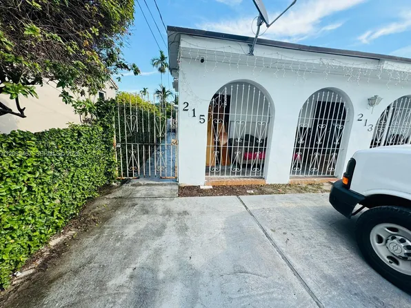 215 NW 35th Ave #Up, Miami, FL 33125