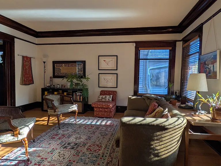 1211 SE 52nd Ave — Photo 4