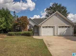 102 Squire Dr, Helena, AL 35080