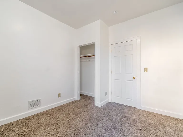 5432 23rd Ave — Photo 16
