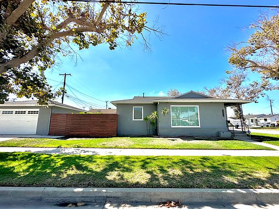 3rd image of 2214 W 170th St