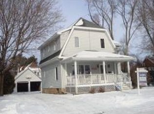 413 E Wallace St, New London, WI 54961