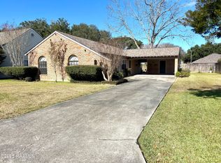 110 Bickerton Dr, Lafayette, LA 70508