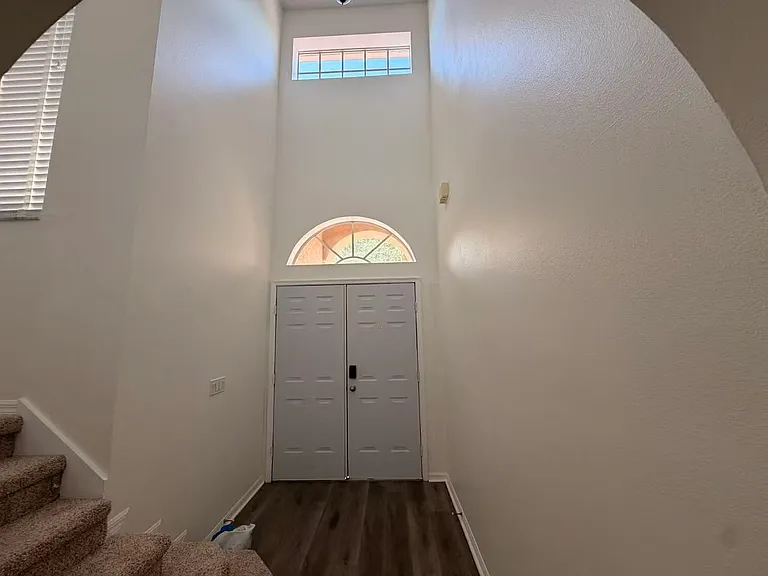 14745 Hartford Run Dr — Photo 3