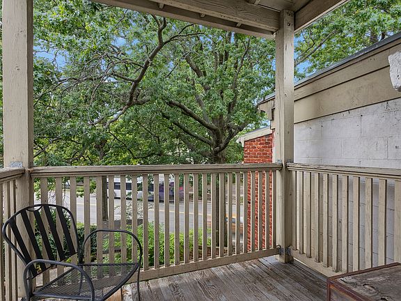 3rd image of 101 1/2 W Jackson St