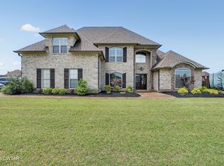 396 Silver Leaf Dr, Medina, TN 38355
