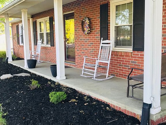 3rd image of 234 Brentwood Cir