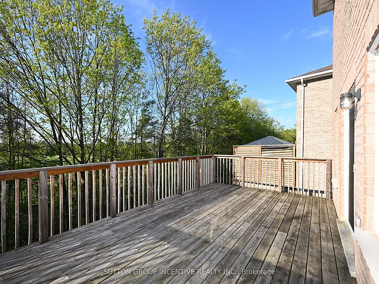 28 Silvercreek Cres #UPPER — Photo 20