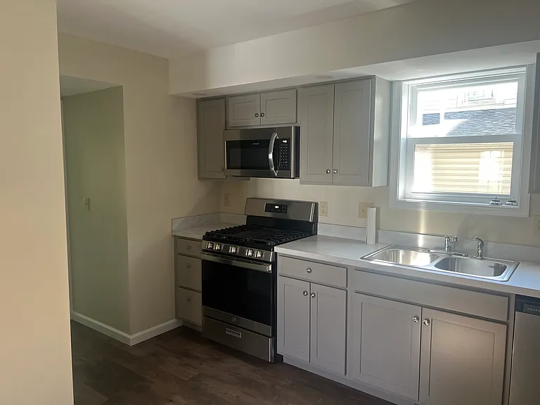 203 W Pine St — Photo 6