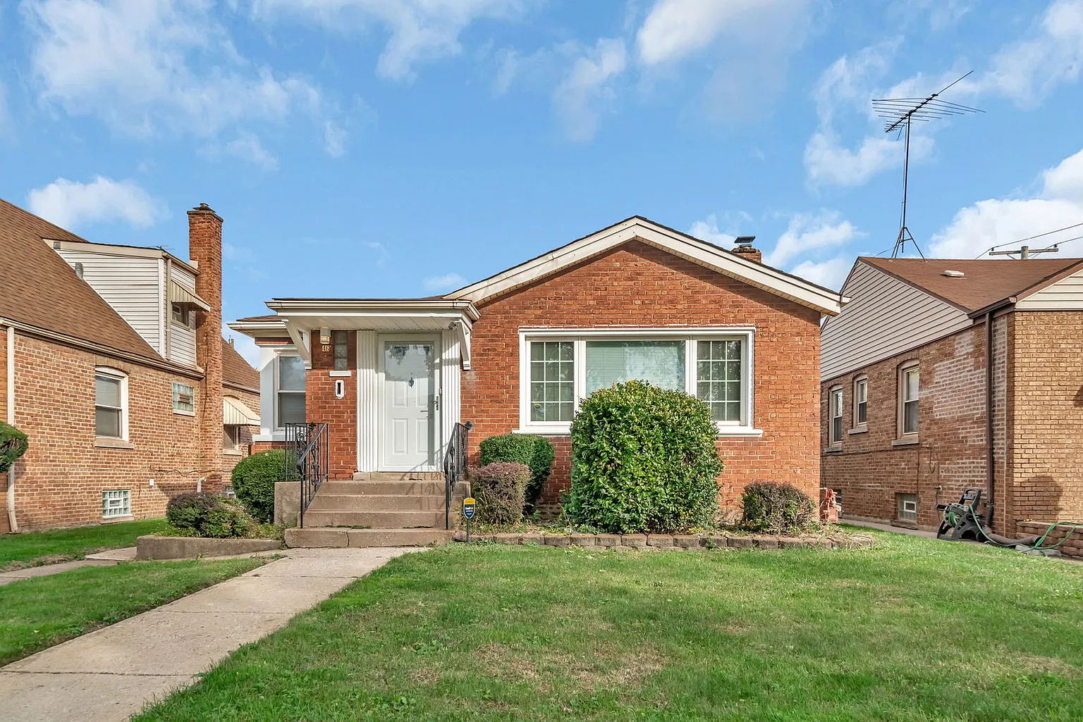 46 E Brayton St photo 1