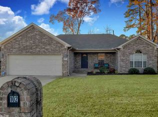 102 Chamberlain Dr, Little Rock, AR 72204