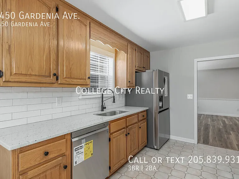 1450 Gardenia Ave — Photo 15