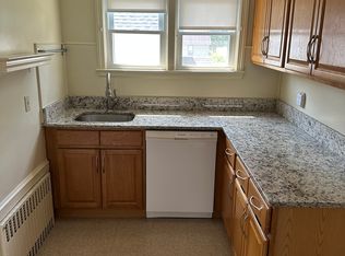 63 Argyle Ave FLOOR 2, West Hartford, CT 06107