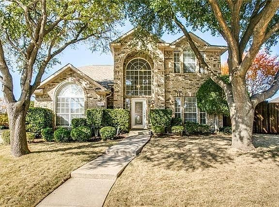 2nd image of 7804 Glenoaks Dr